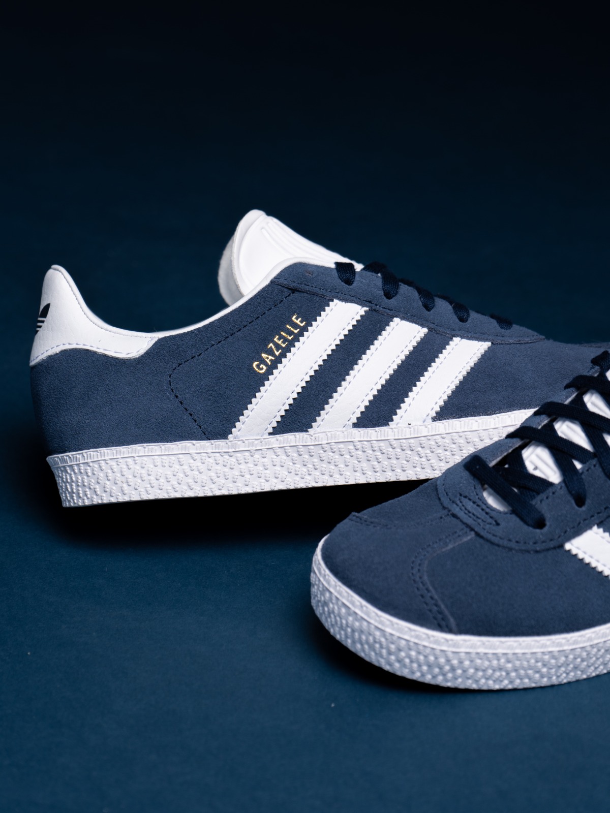 ADIDAS00830-0002.jpg