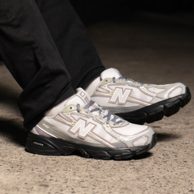 New Balance 740 Silver Metalic U7403UQ