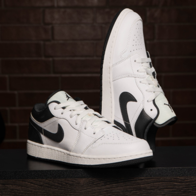 Nike Air Jordan 1 Low BG 553560-132