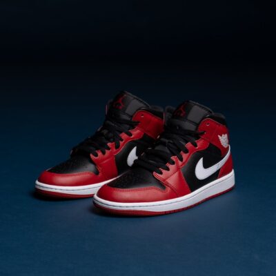 Nike AIR JORDAN 1 MID BG DQ8423-061  NEGRO/ROJO