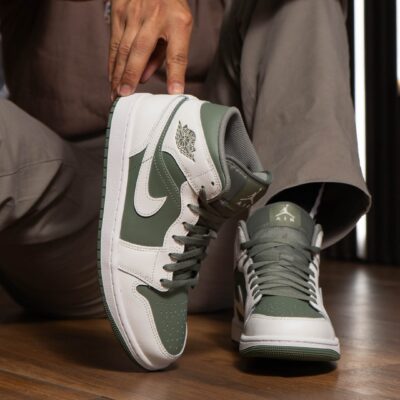 Nike Air Jordan 1 Mid DQ8426 107